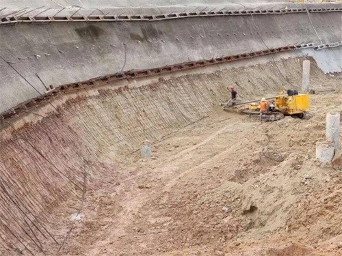 呼玛基坑边坡加固